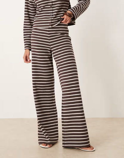 Brushed Striped set in Chocolate